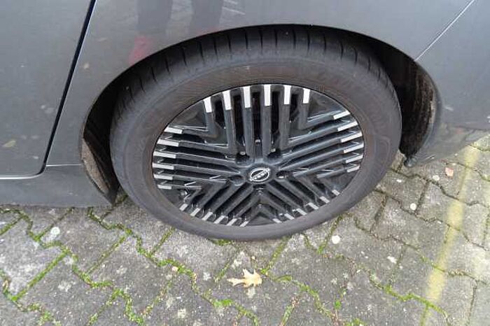 Nissan Leaf 39 kWh N-Connecta