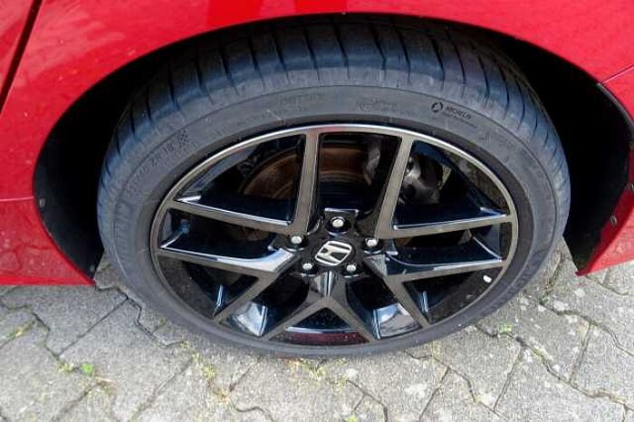 Honda Civic Lim. 5-trg. e:HEV 2.0 Advance Automatik