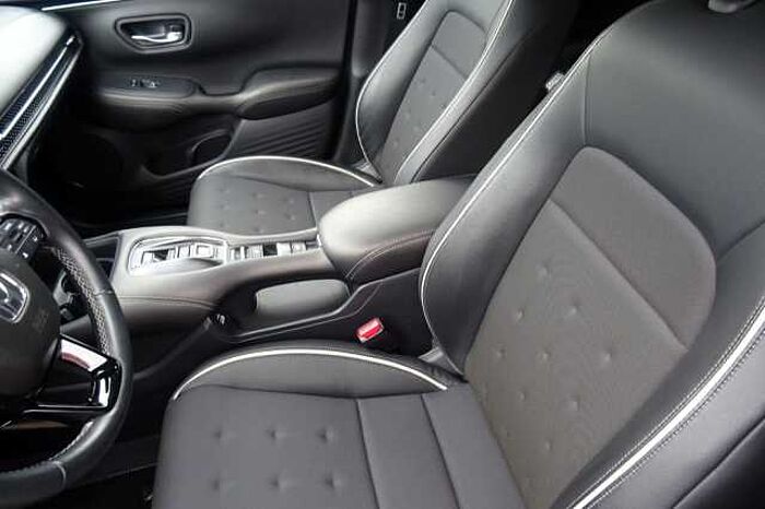 Honda ZR-V 2.0 e: HEV Sport Automatik