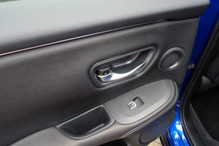 Honda ZR-V 2.0 e: HEV Sport Automatik
